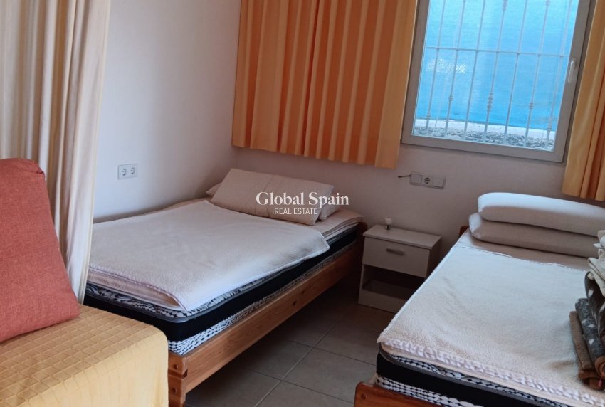 Resale - VILLA -
LA NUCÍA - Costa Blanca