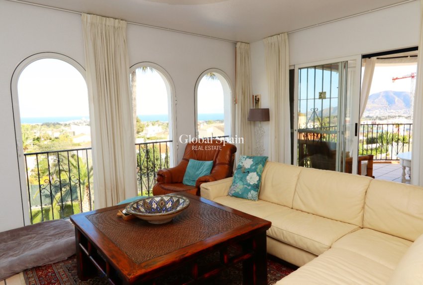 Resale - VILLA -
LA NUCÍA - Costa Blanca