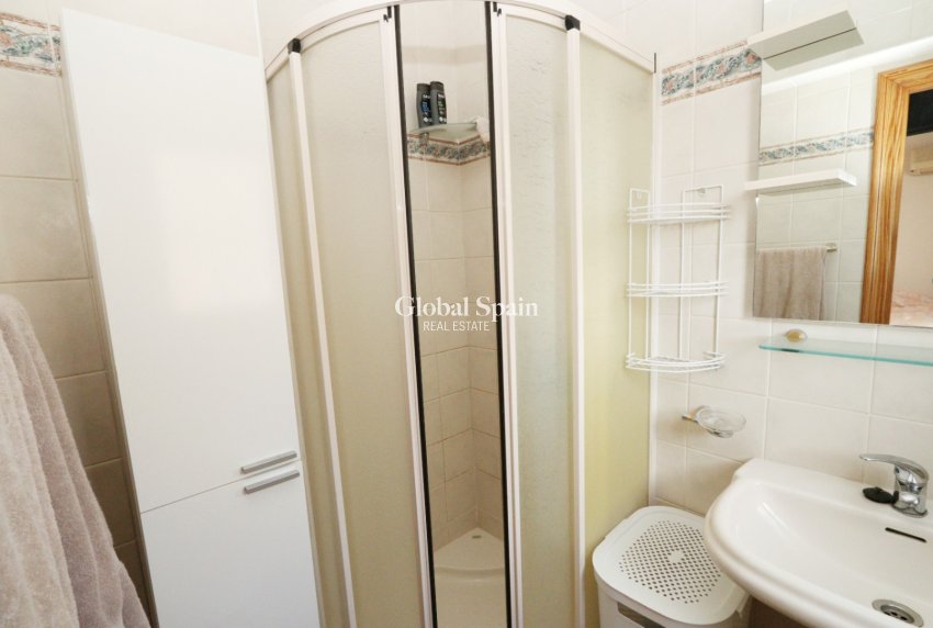 Resale - VILLA -
LA NUCÍA - Costa Blanca