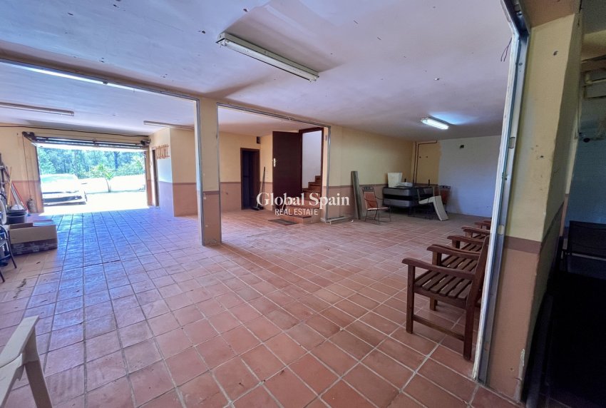 Resale - VILLA -
LA NUCÍA - Costa Blanca