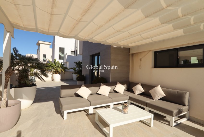Resale - VILLA -
LA NUCÍA - Costa Blanca