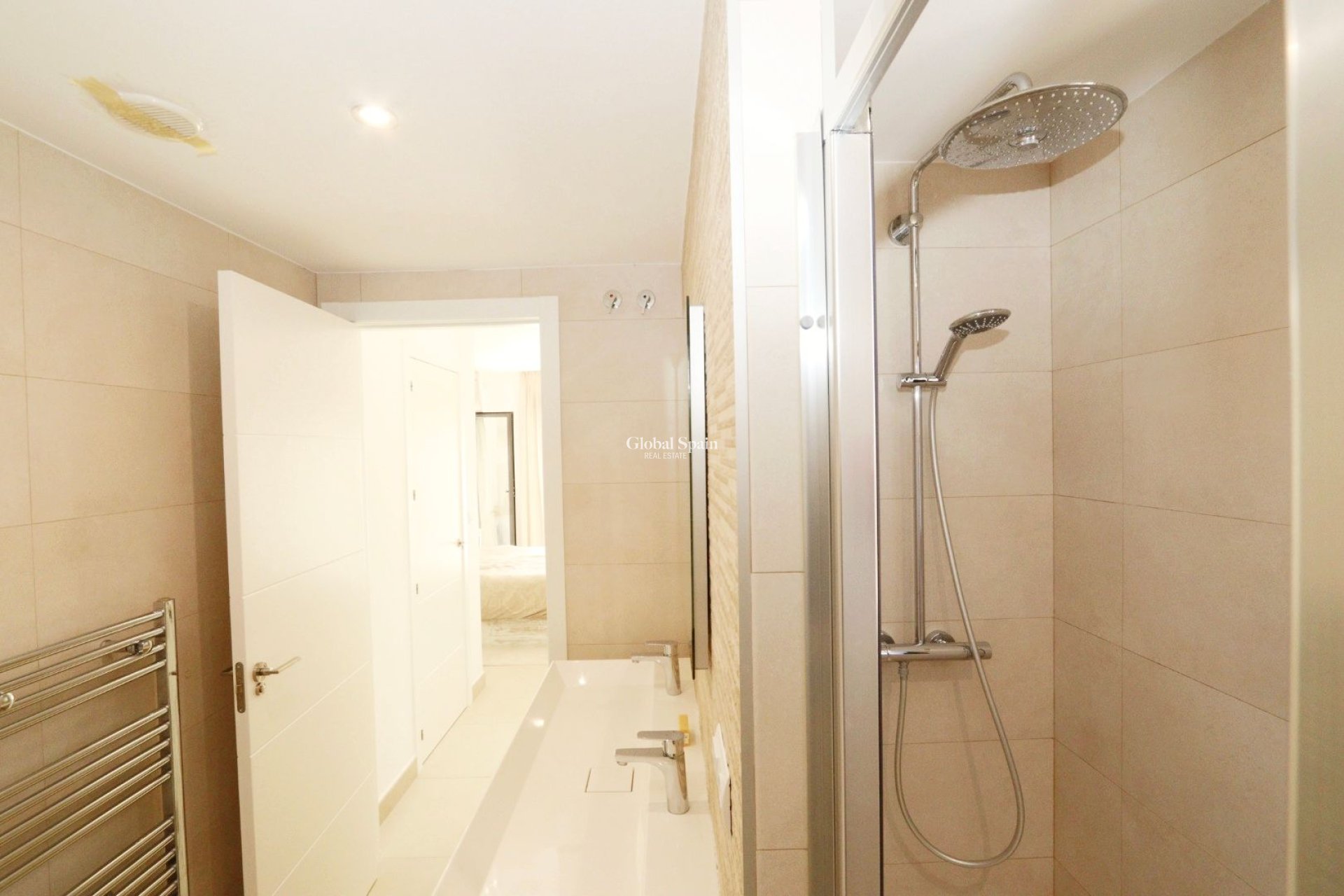 Resale - VILLA -
LA NUCÍA - Costa Blanca