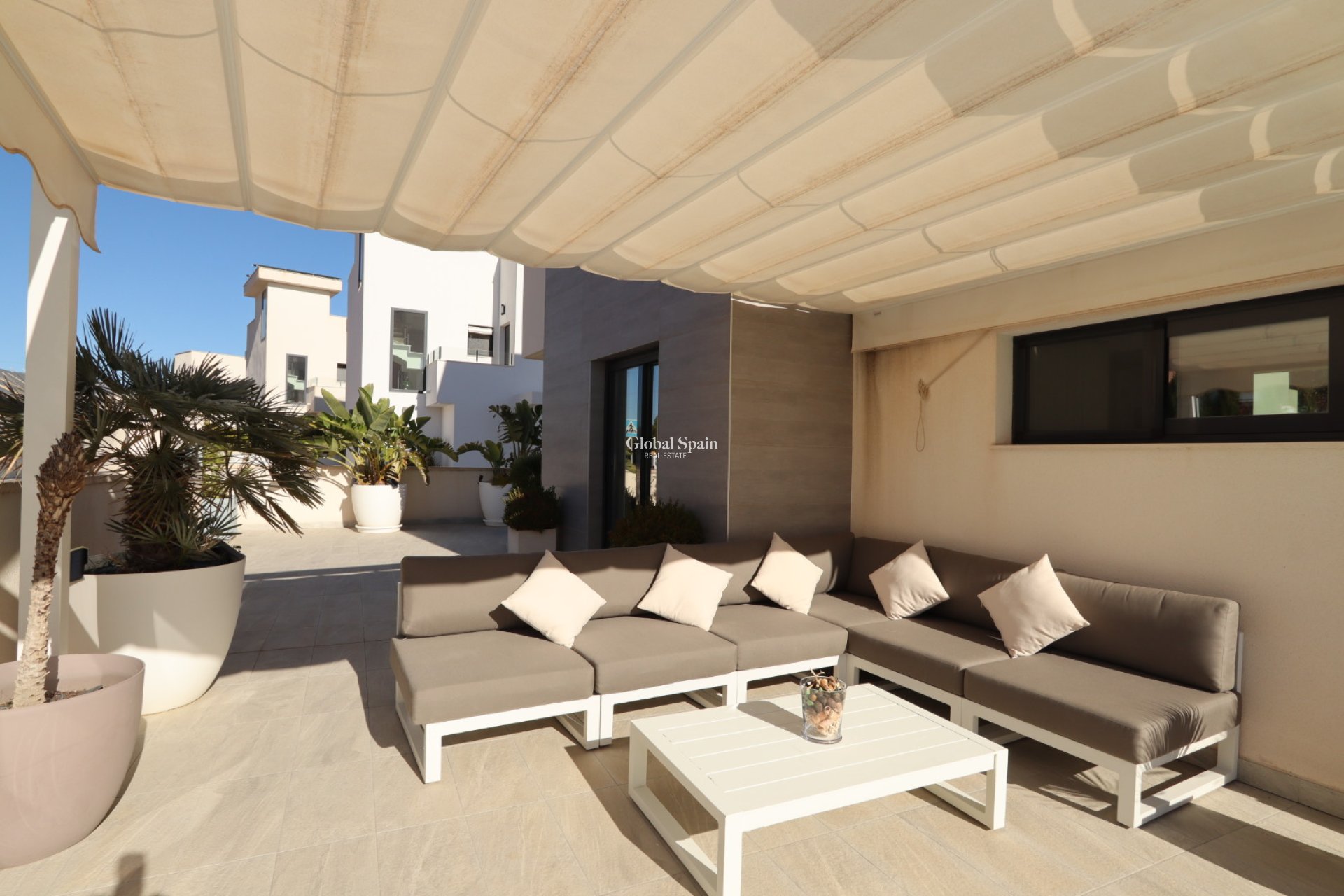 Resale - VILLA -
LA NUCÍA - Costa Blanca