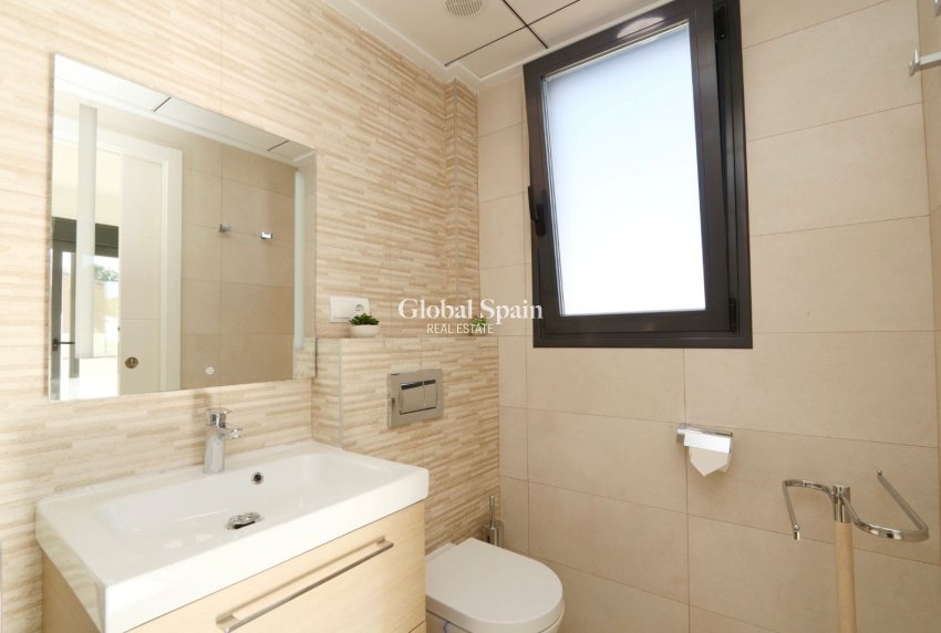 Resale - VILLA -
LA NUCÍA - Costa Blanca