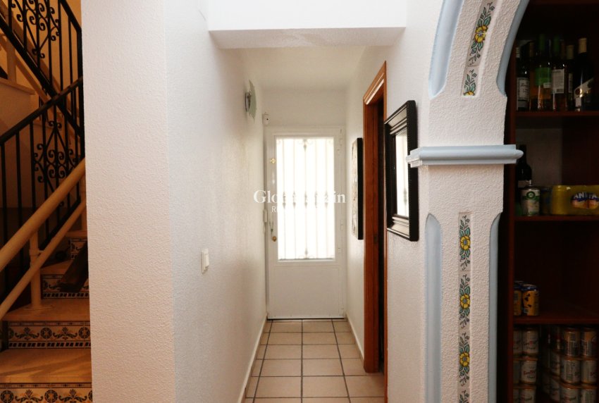 Resale - VILLA -
LA NUCÍA - Costa Blanca