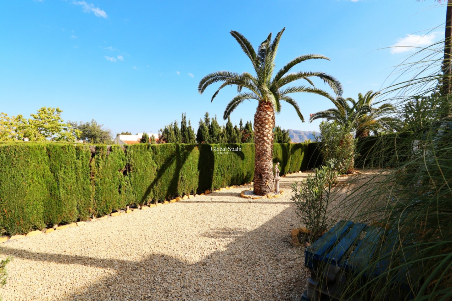 Resale - VILLA -
LA NUCÍA - Costa Blanca