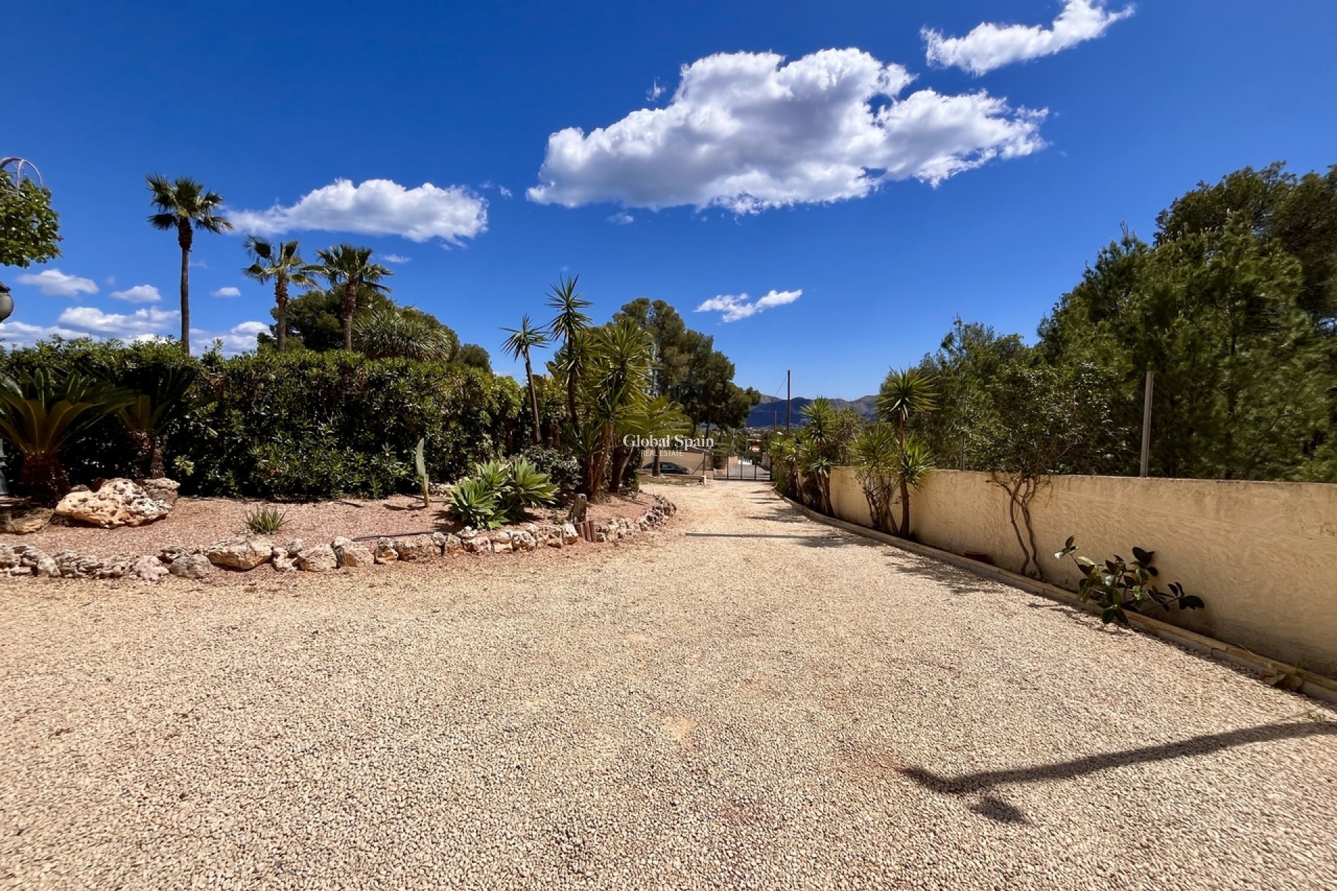 Resale - VILLA -
LA NUCÍA - Costa Blanca