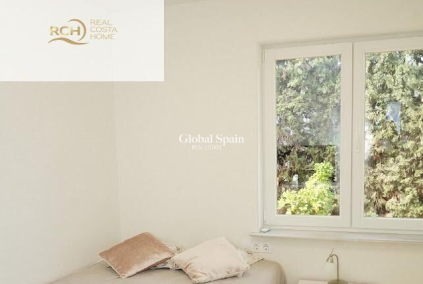 Resale - VILLA -
LA NUCÍA - Montebello - Nou Espai