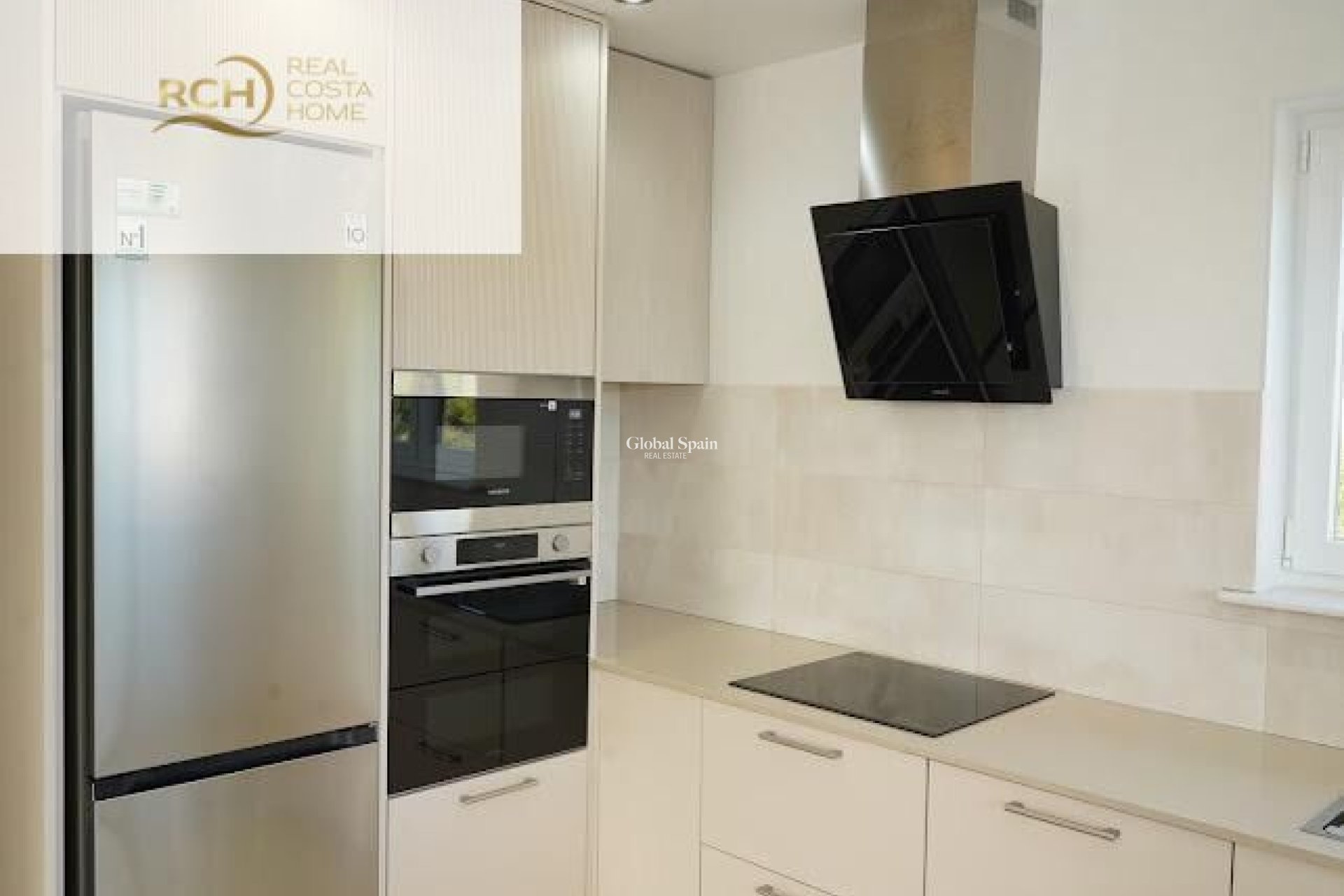 Resale - VILLA -
LA NUCÍA - Montebello - Nou Espai