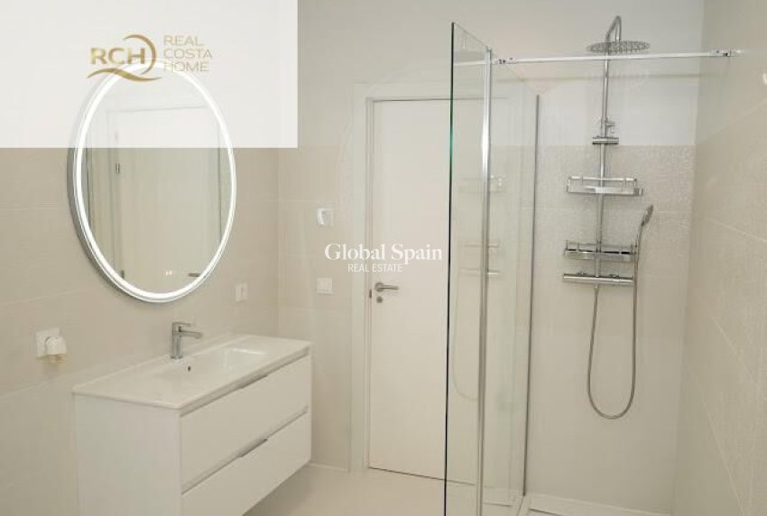 Resale - VILLA -
LA NUCÍA - Montebello - Nou Espai