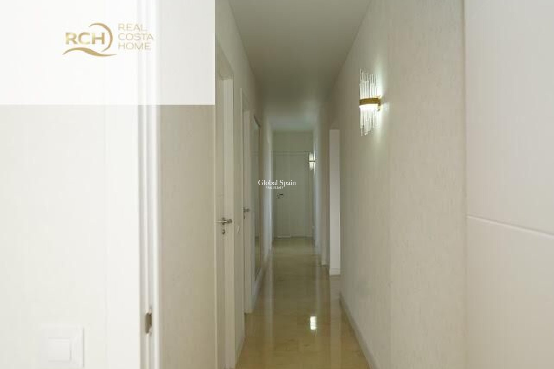 Resale - VILLA -
LA NUCÍA - Montebello - Nou Espai