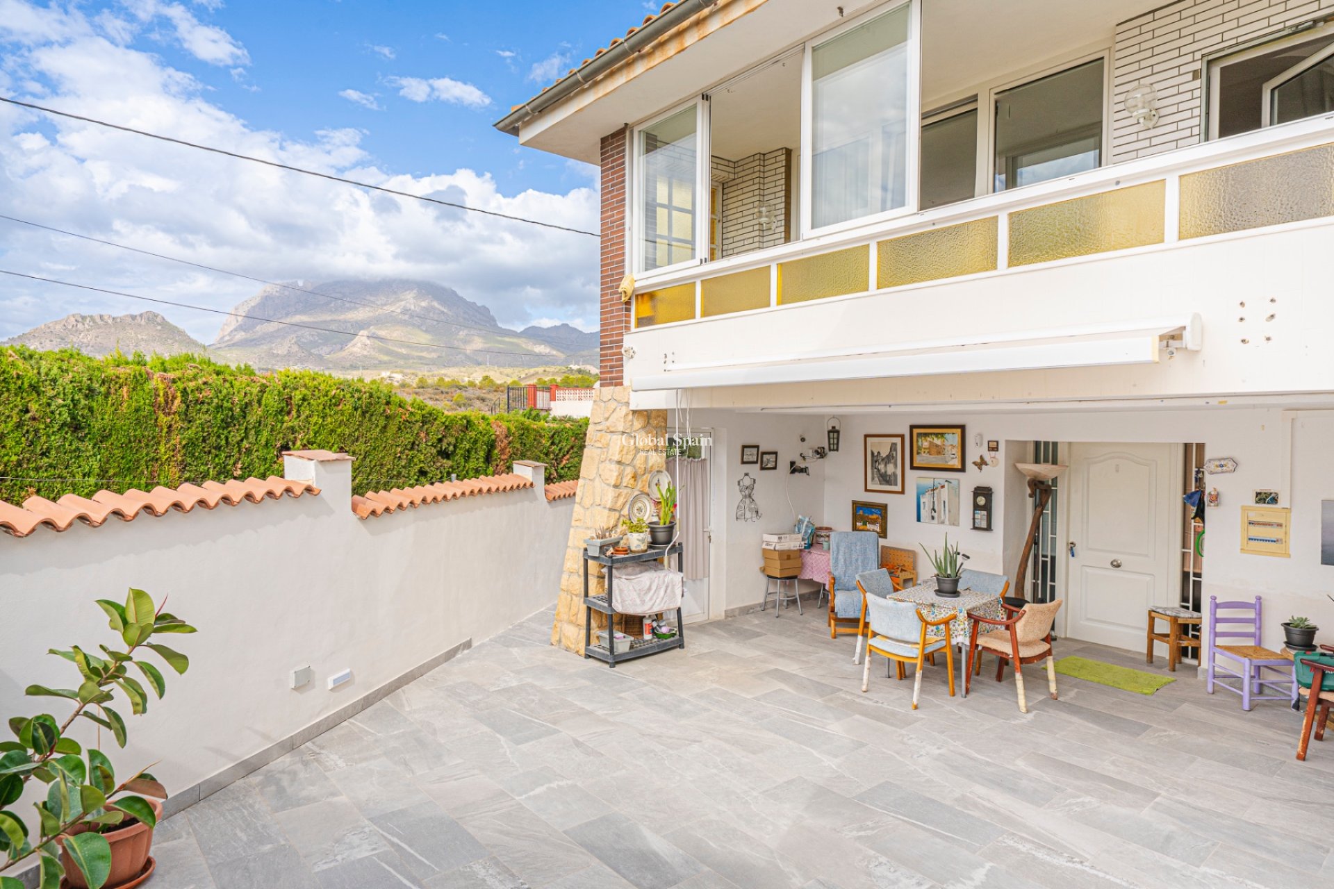 Resale - VILLA -
LA NUCÍA - Panorama
