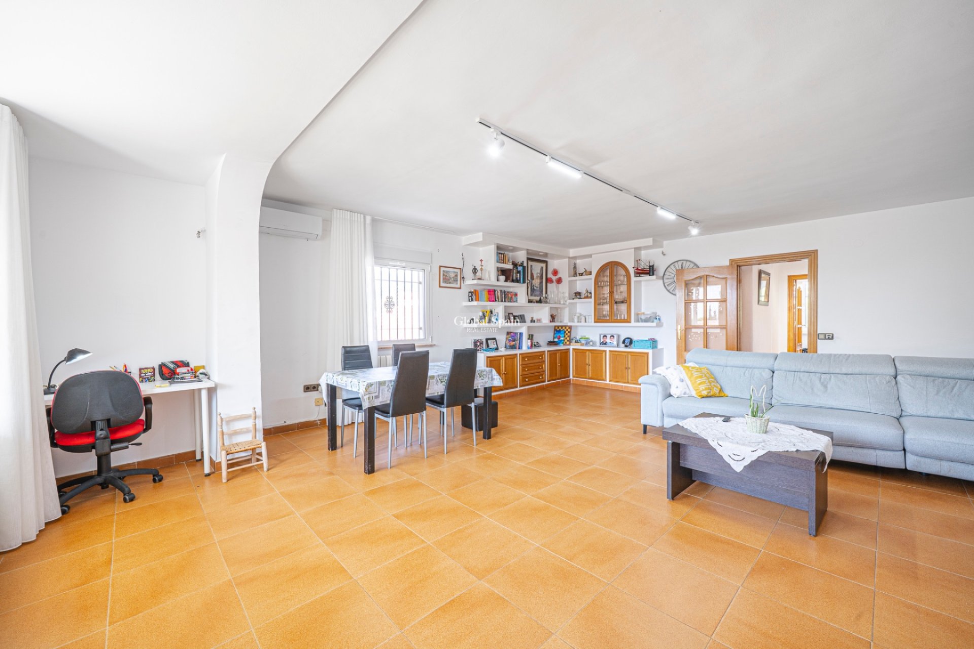 Resale - VILLA -
LA NUCÍA - Panorama