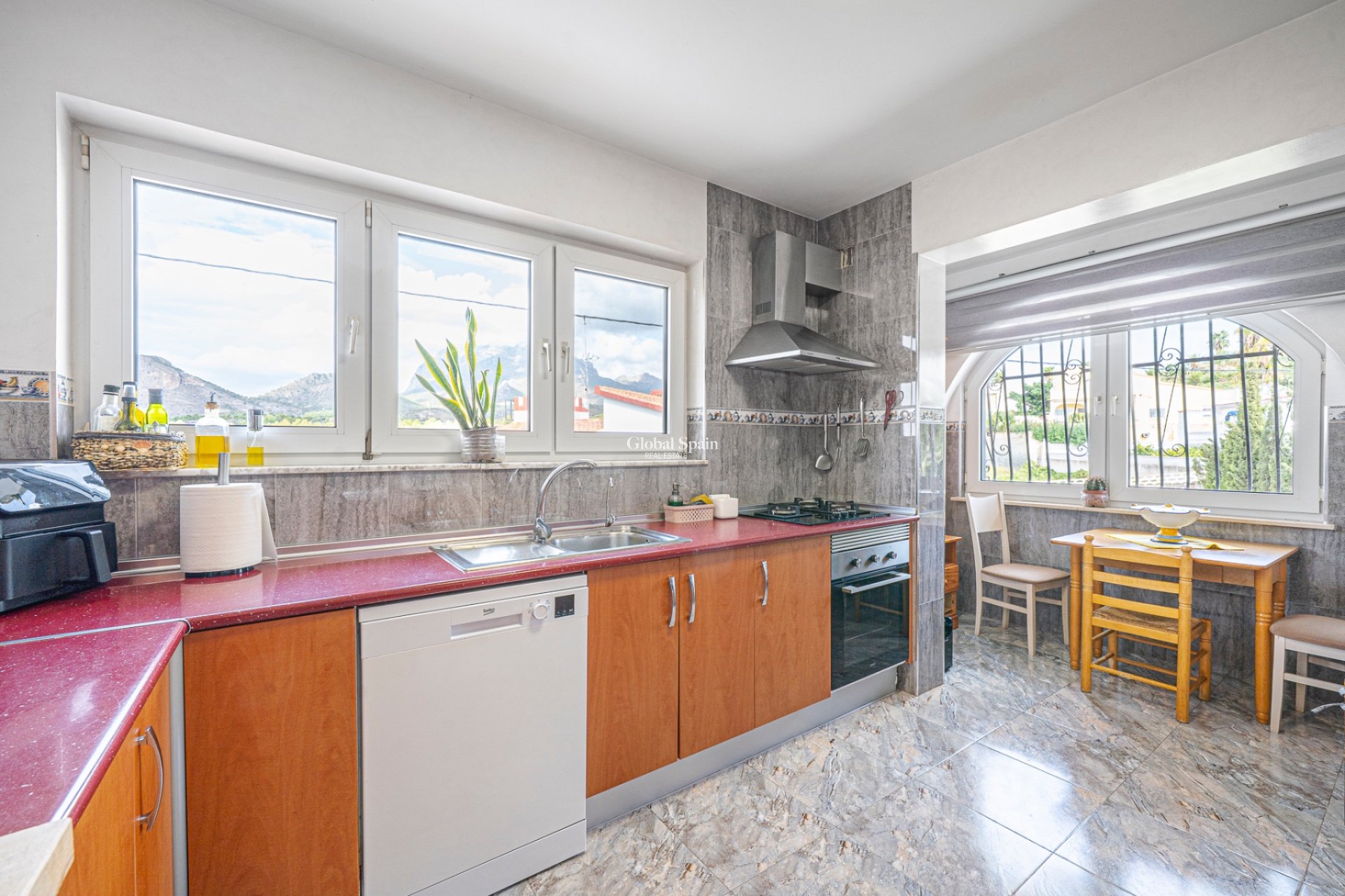 Resale - VILLA -
LA NUCÍA - Panorama