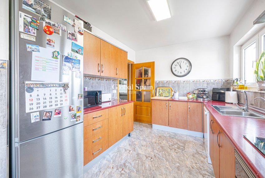 Resale - VILLA -
LA NUCÍA - Panorama