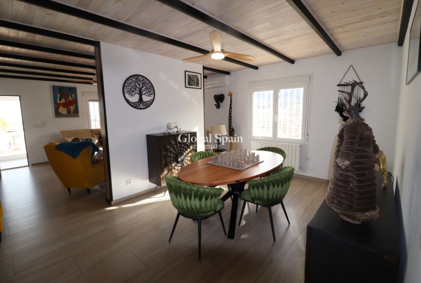 Resale - VILLA -
LA ROMANA - Inland