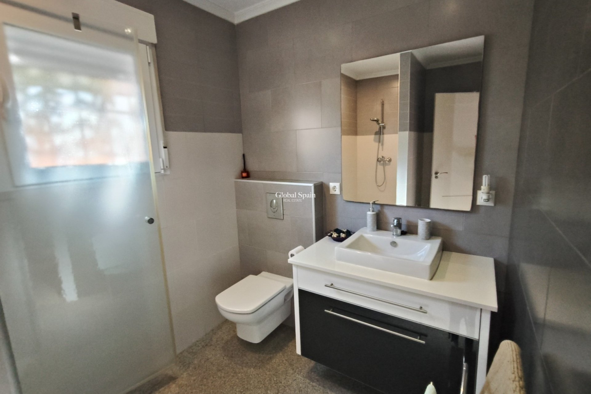 Resale - VILLA -
LA ROMANA - Inland