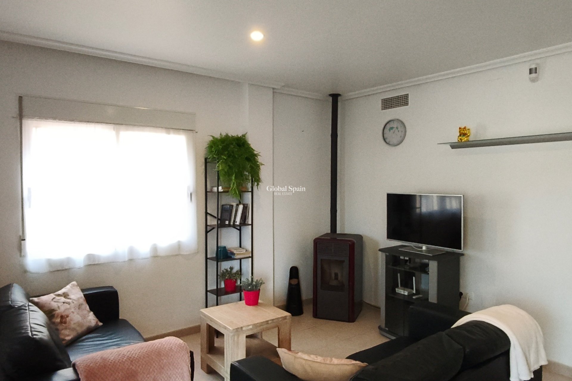 Resale - VILLA -
LA ROMANA - Inland