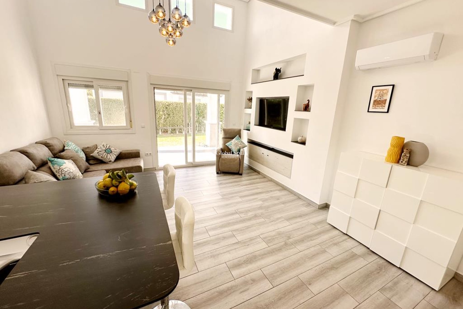 Resale - VILLA -
LA TORRE GOLF RESORT - Inland