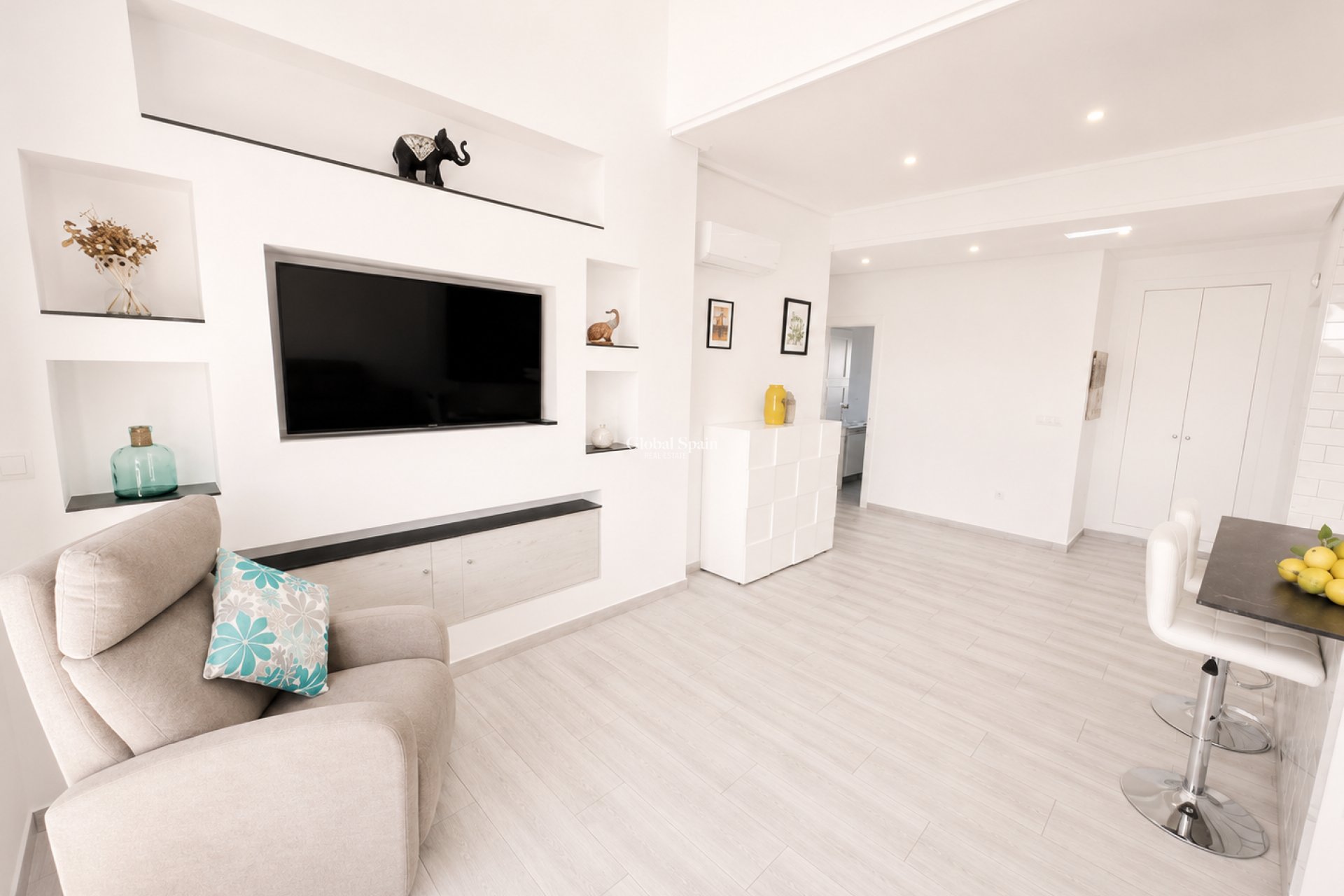 Resale - VILLA -
LA TORRE GOLF RESORT - Inland