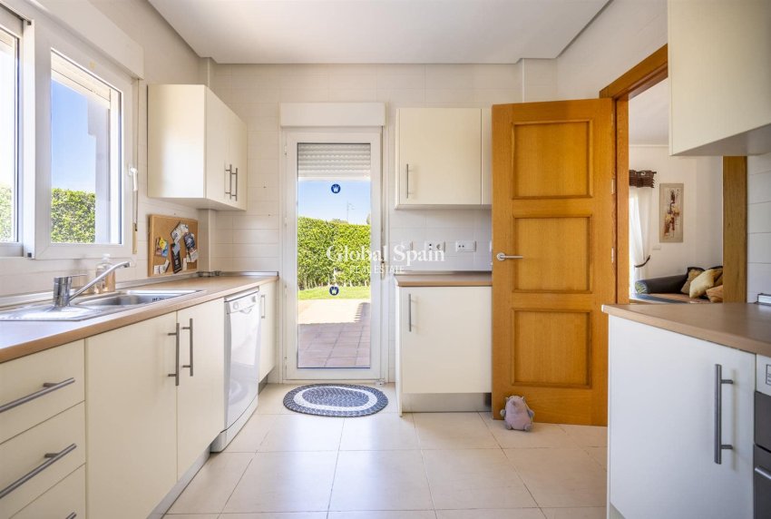 Resale - VILLA -
LA TORRE GOLF RESORT - Inland