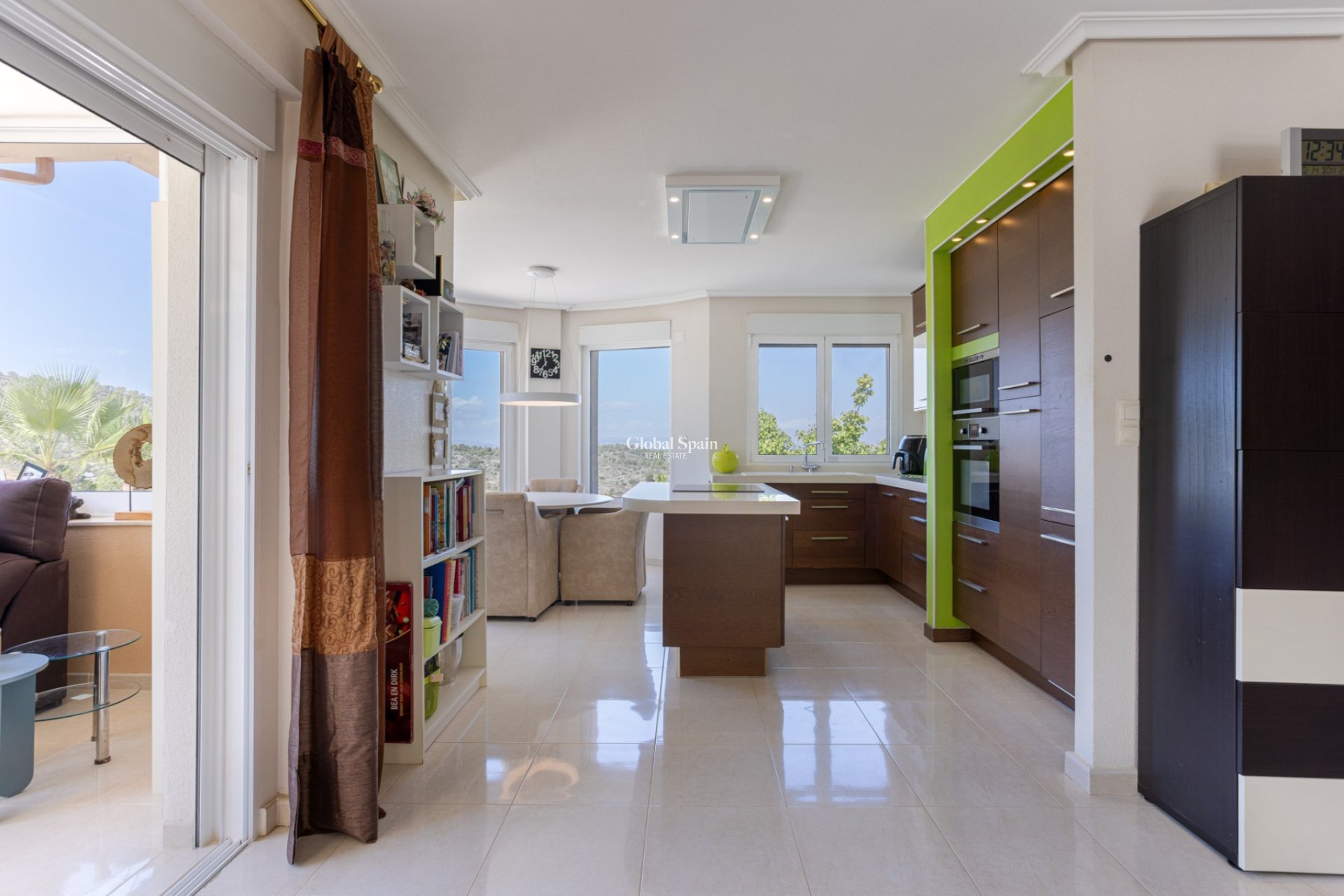 Resale - VILLA -
LA ZARZA - Inland