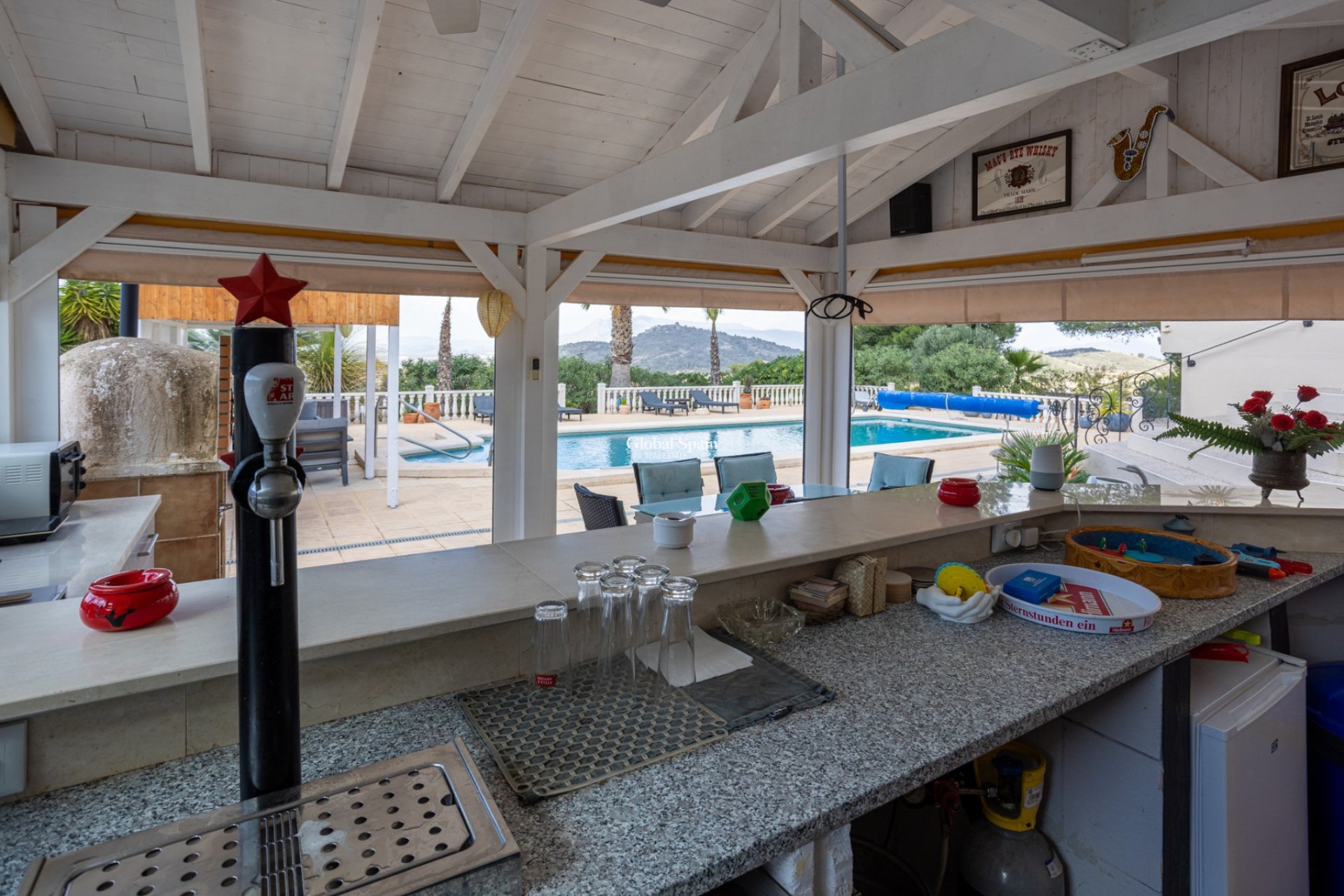 Resale - VILLA -
LA ZARZA - Inland