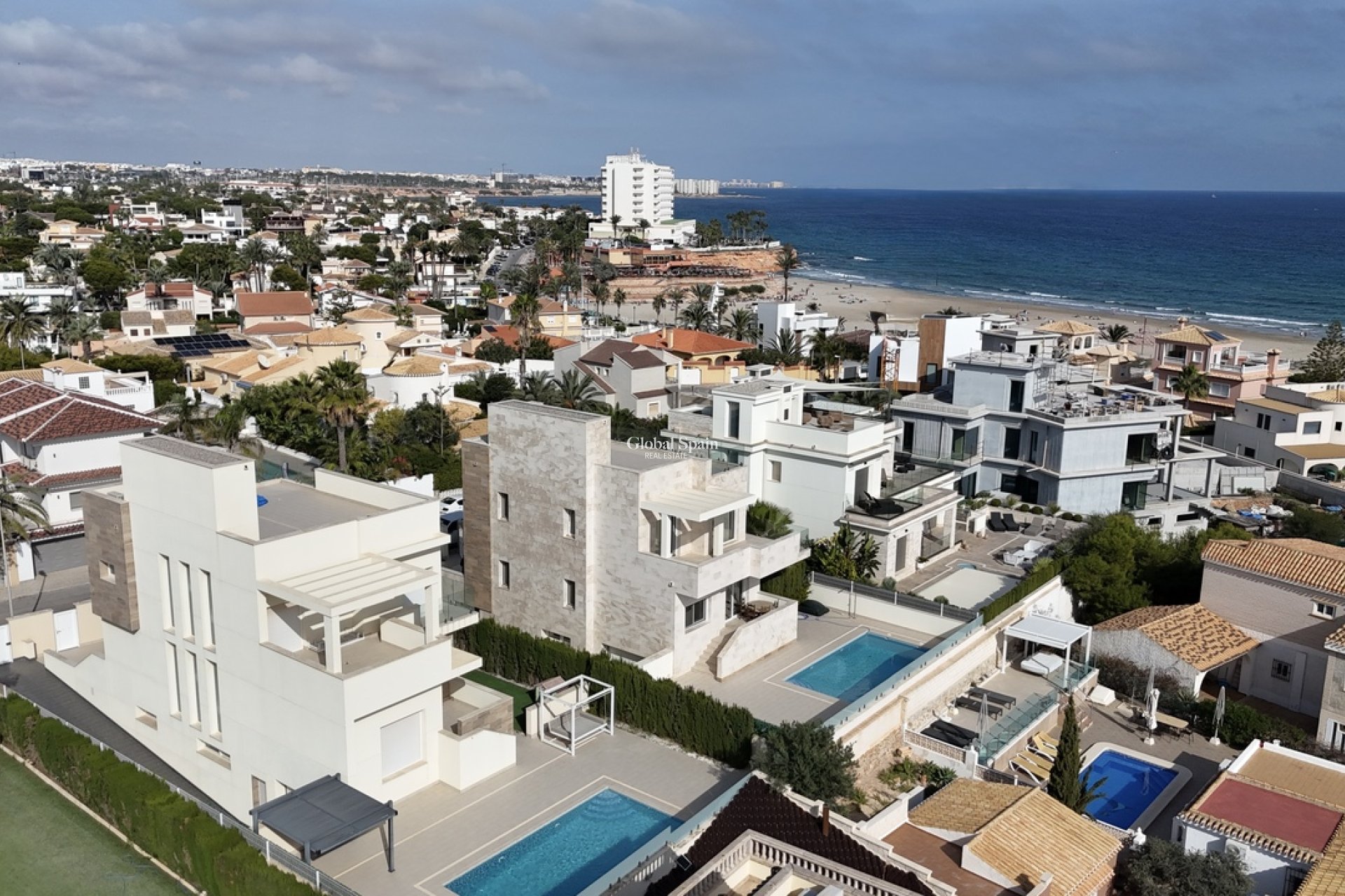 Resale - VILLA -
LA ZENIA - Costa Blanca