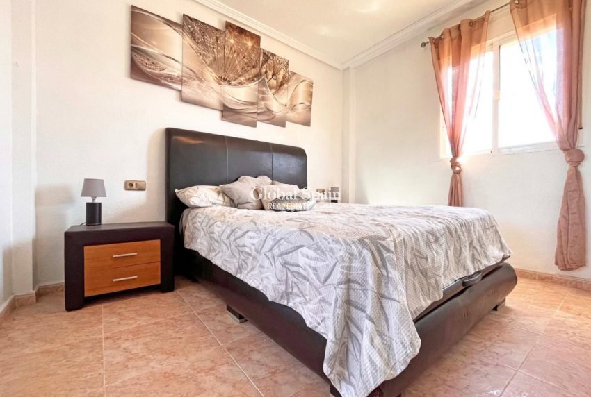 Resale - VILLA -
LA ZENIA - Costa Blanca