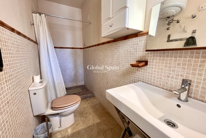 Resale - VILLA -
LA ZENIA - Costa Blanca