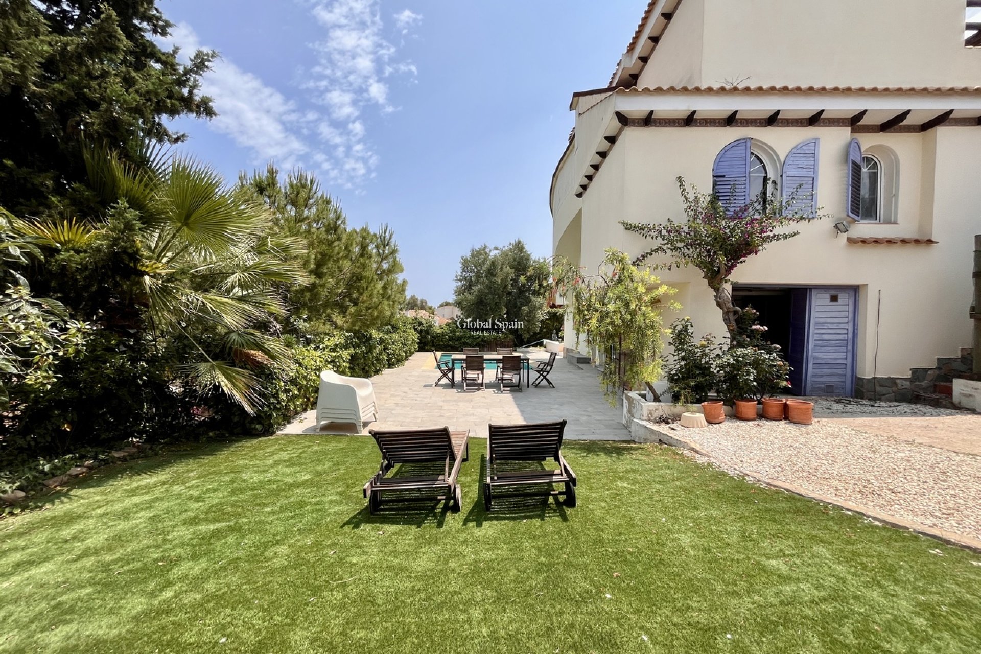 Resale - VILLA -
LA ZENIA - Costa Blanca