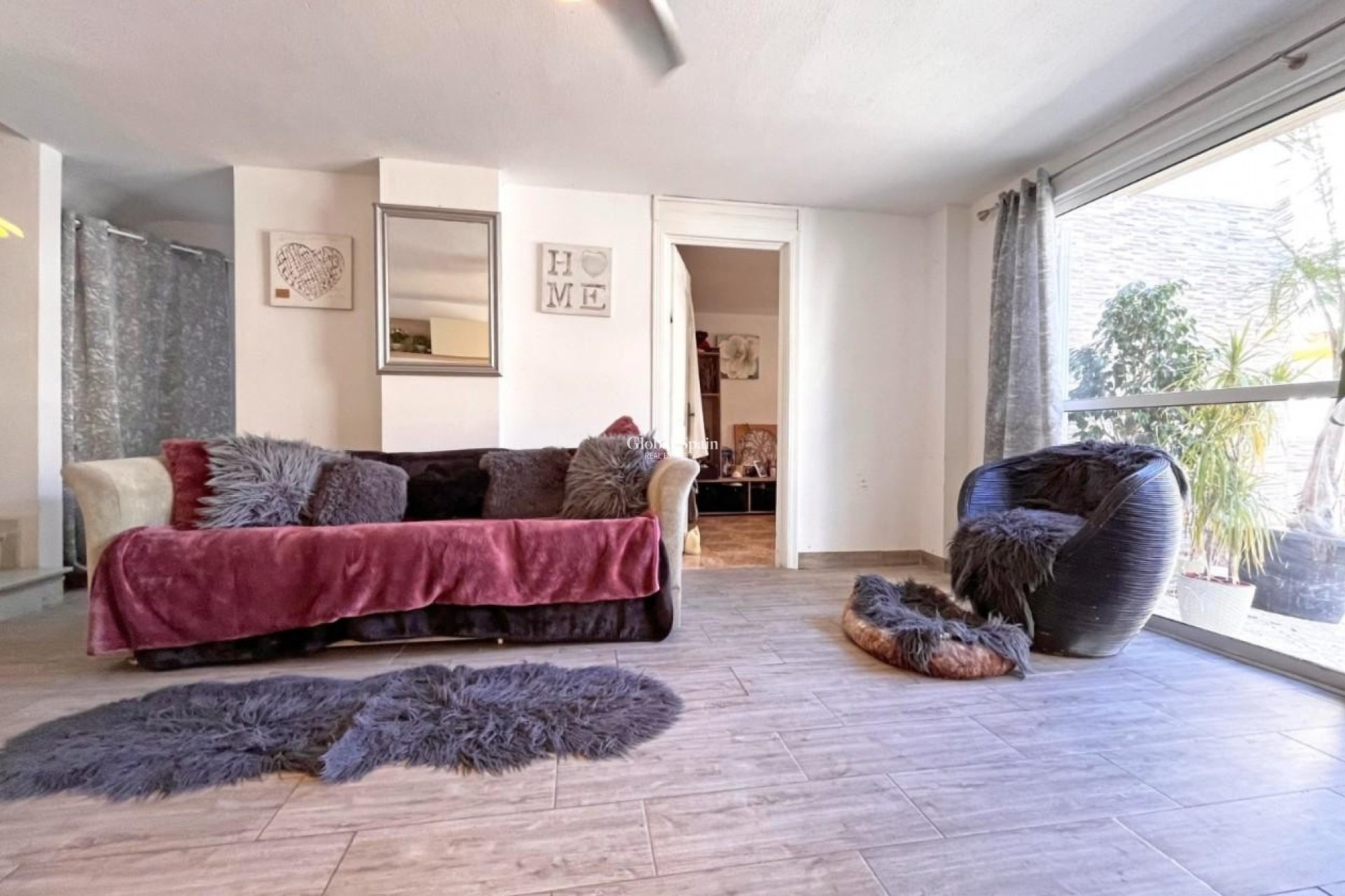 Resale - VILLA -
LA ZENIA - Costa Blanca