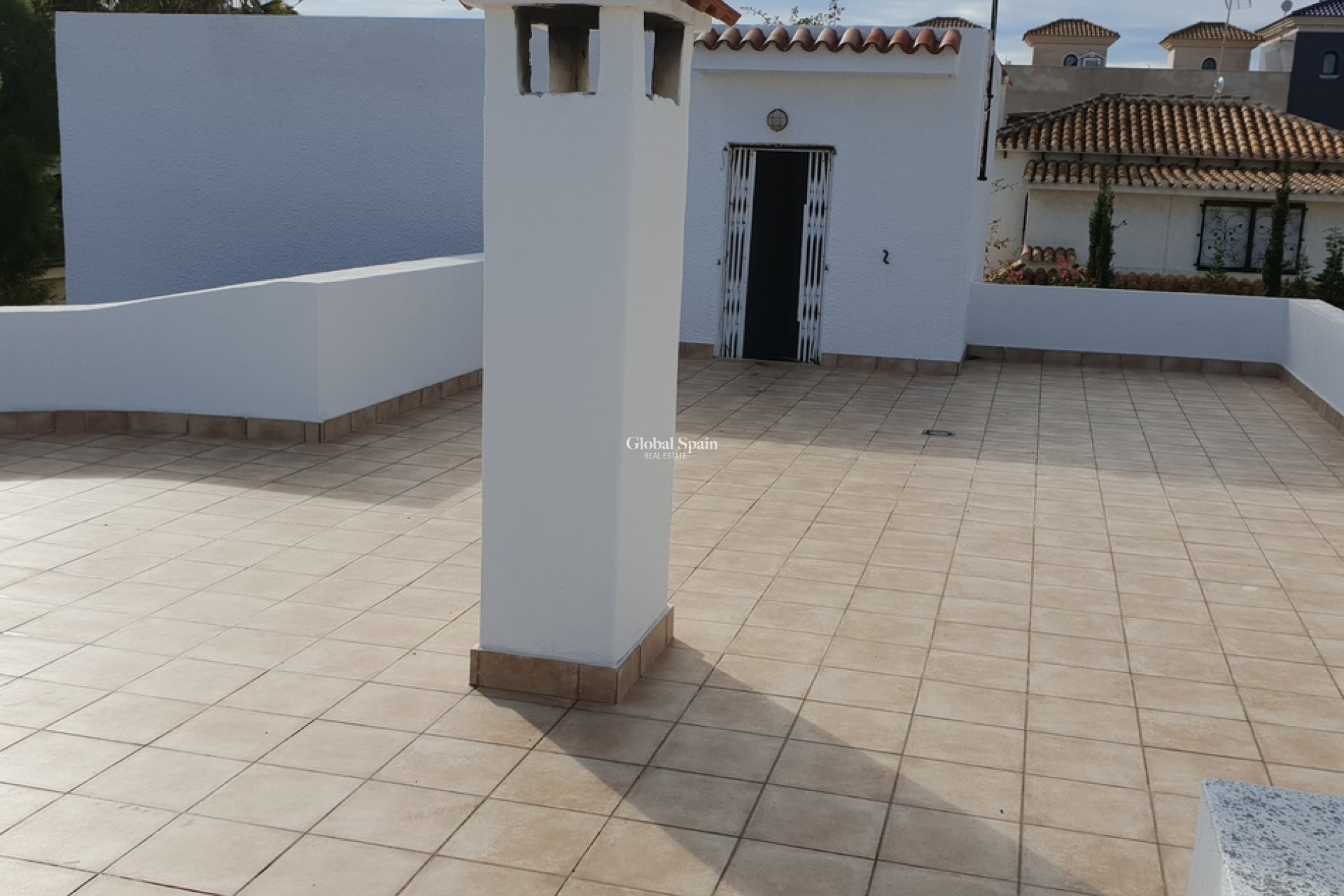 Resale - VILLA -
LA ZENIA - Costa Blanca