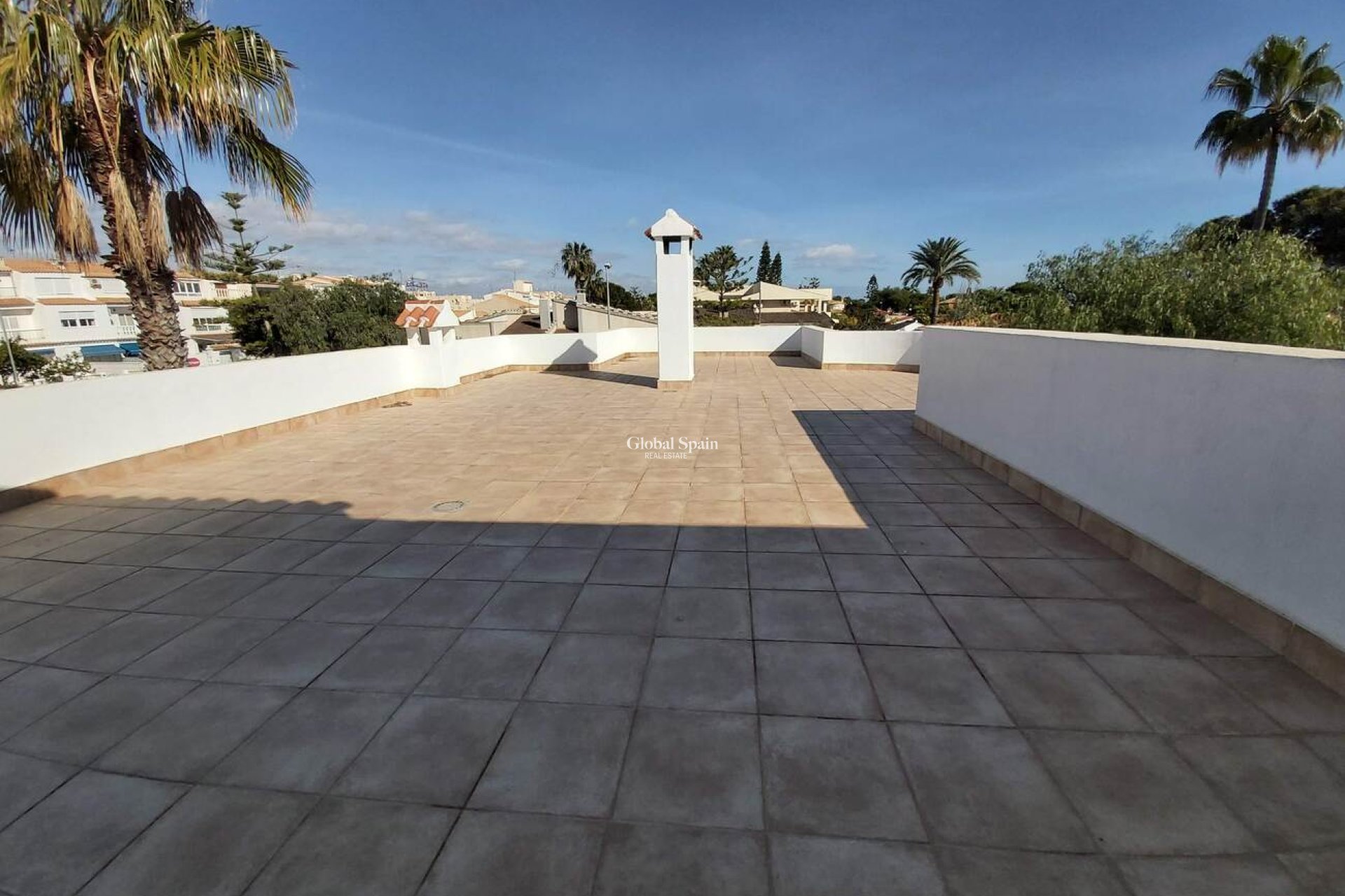 Resale - VILLA -
LA ZENIA - Costa Blanca
