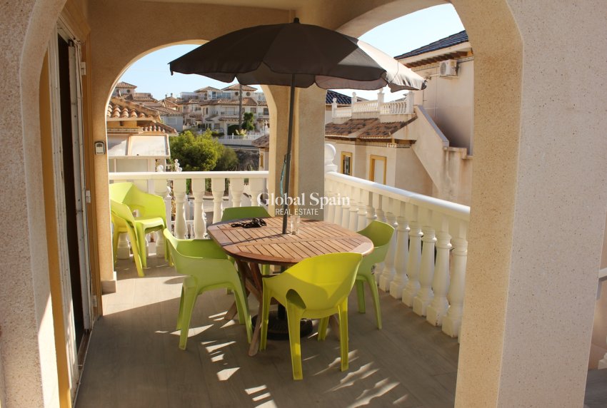 Resale - VILLA -
LA ZENIA - Costa Blanca