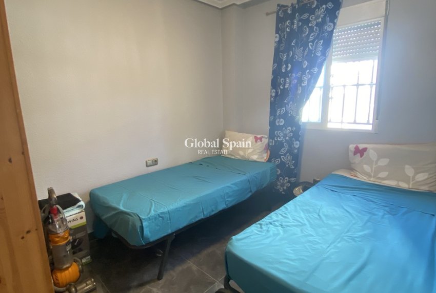 Resale - VILLA -
LA ZENIA - Costa Blanca