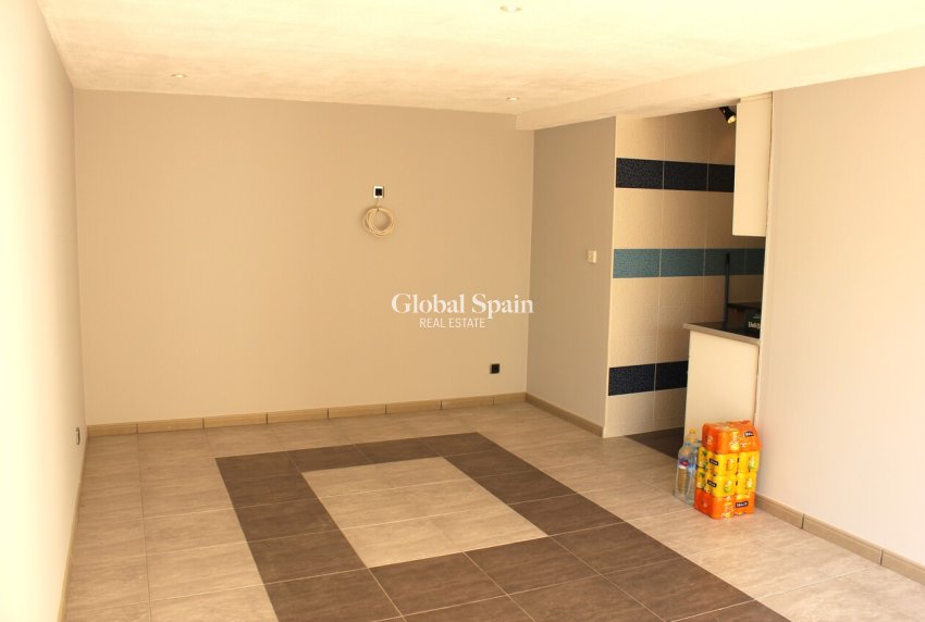 Resale - VILLA -
LA ZENIA - Costa Blanca