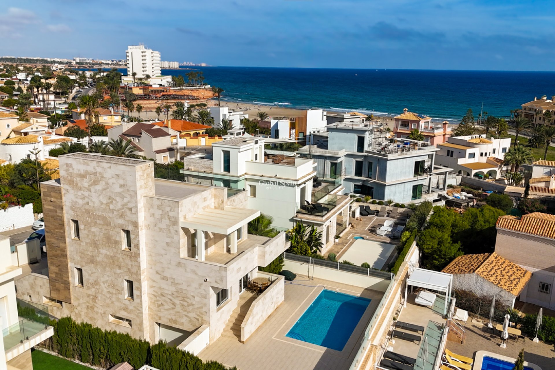 Resale - VILLA -
LA ZENIA - Costa Blanca