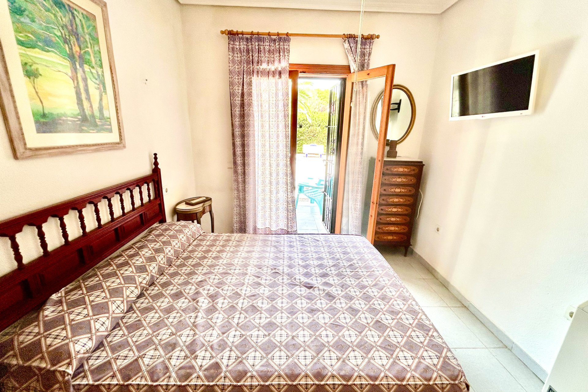 Resale - VILLA -
LA ZENIA - Costa Blanca