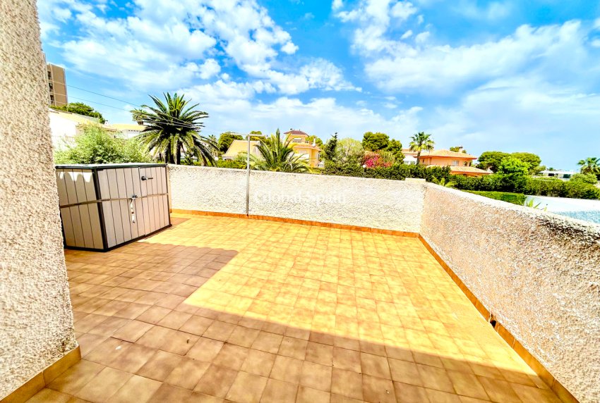 Resale - VILLA -
LA ZENIA - Costa Blanca