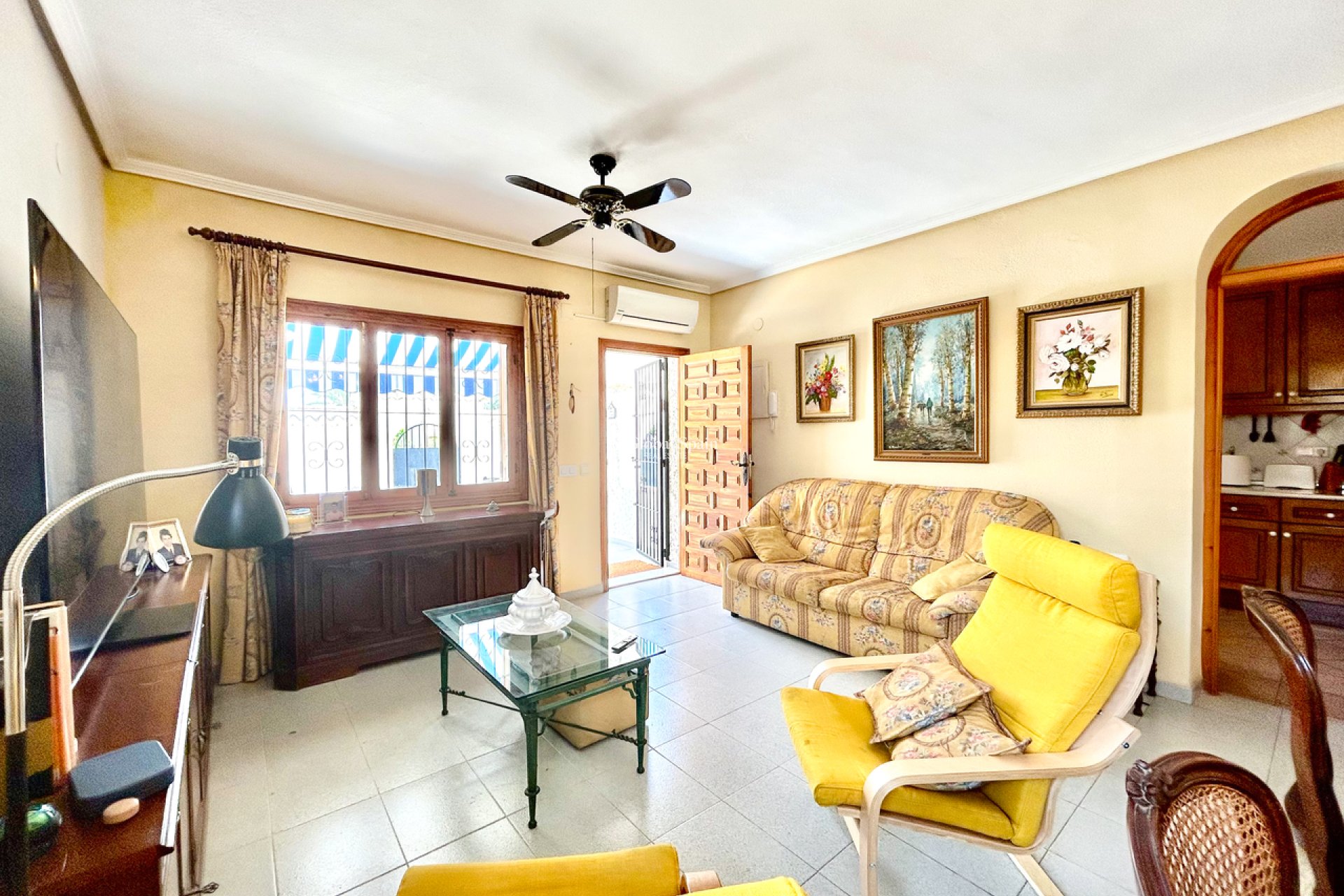 Resale - VILLA -
LA ZENIA - Costa Blanca