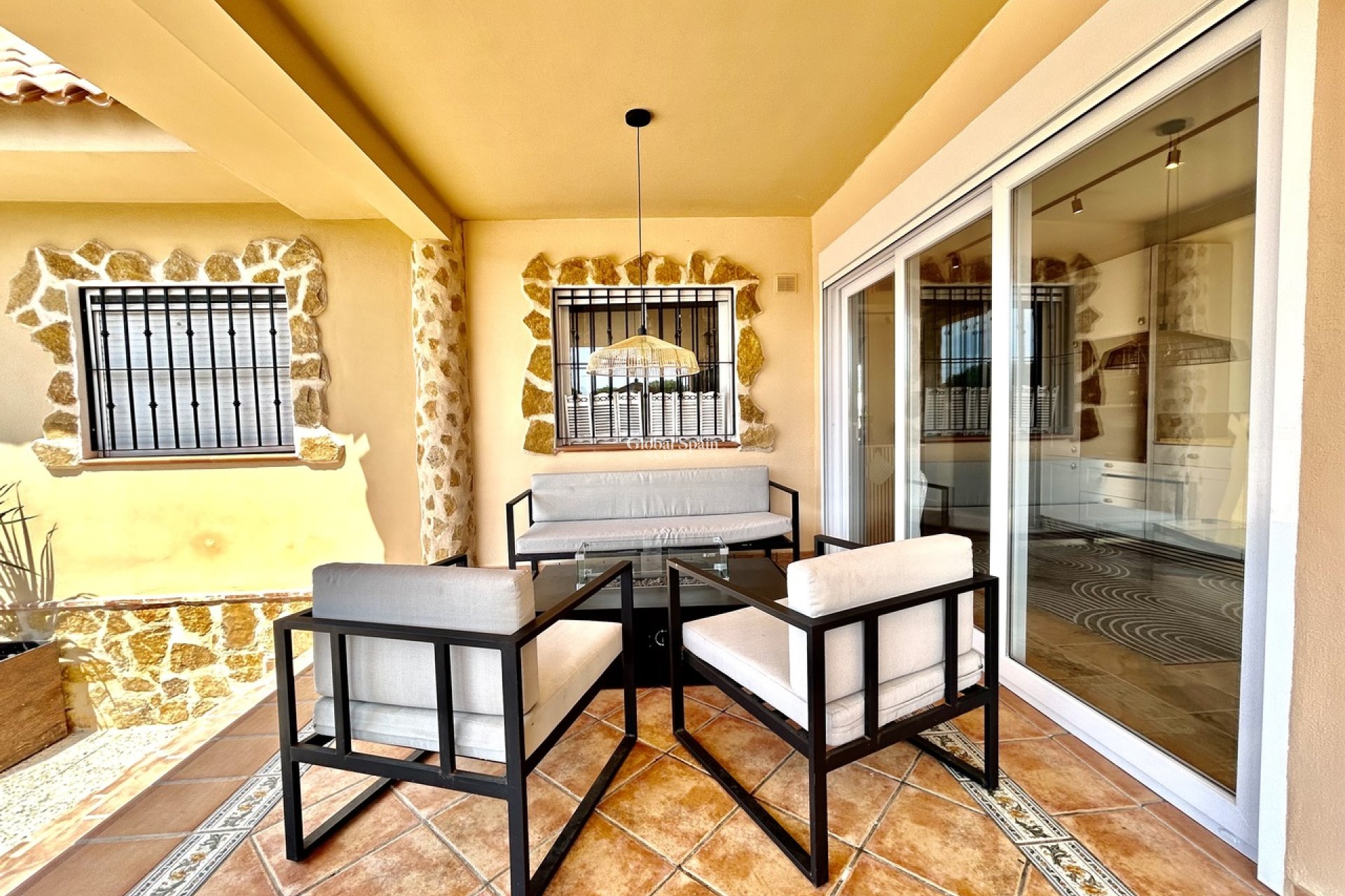 Resale - VILLA -
LA ZENIA - Costa Blanca