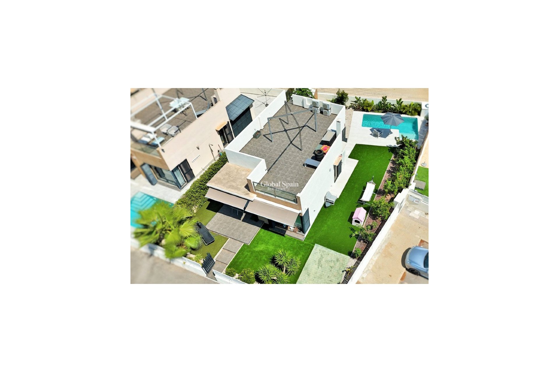 Resale - Villa -
LA ZENIA