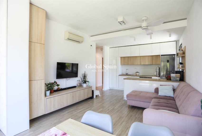 Resale - Villa -
LA ZENIA