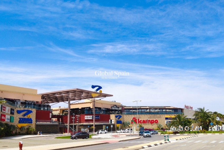 Resale - Villa -
LA ZENIA