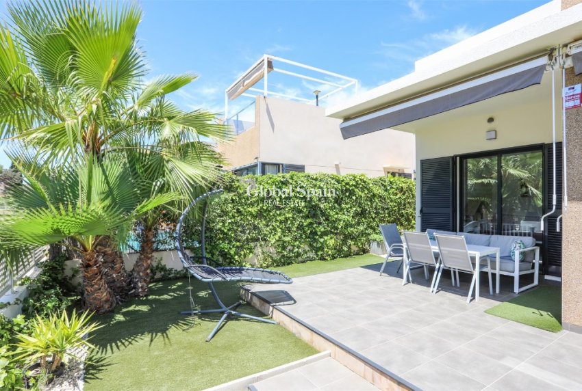 Resale - Villa -
LA ZENIA