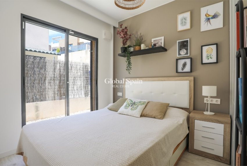 Resale - Villa -
LA ZENIA