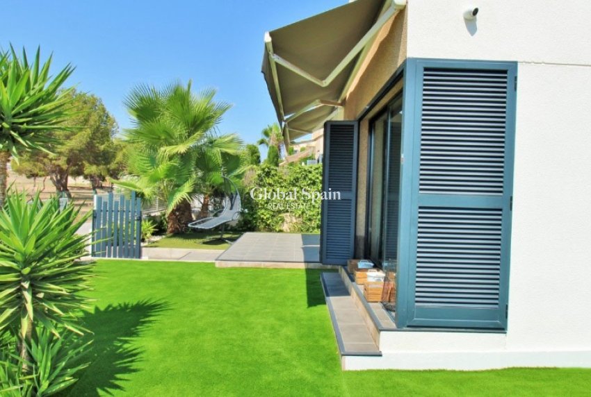 Resale - Villa -
LA ZENIA