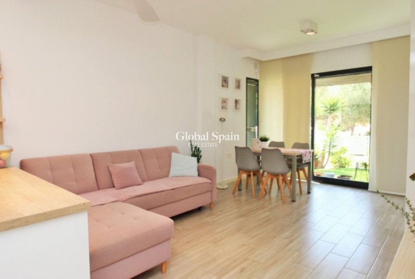 Resale - Villa -
LA ZENIA