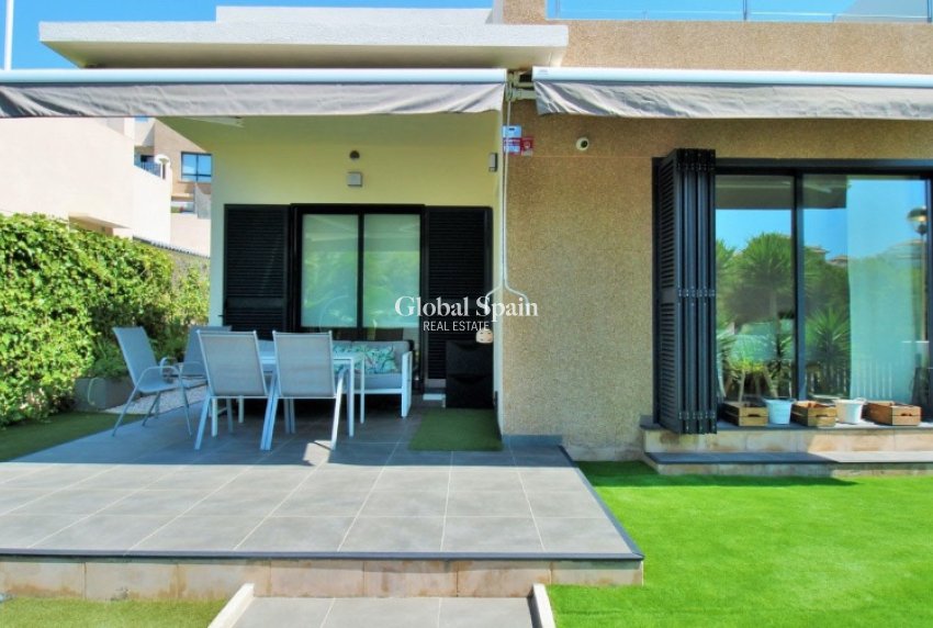 Resale - Villa -
LA ZENIA